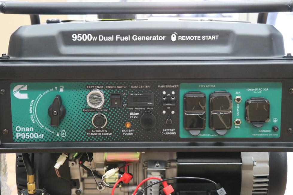 CUMMINS ONAN P9500df DUAL FUEL (GAS/LPG) PORTABLE GENERATOR FOR SALE Generators 