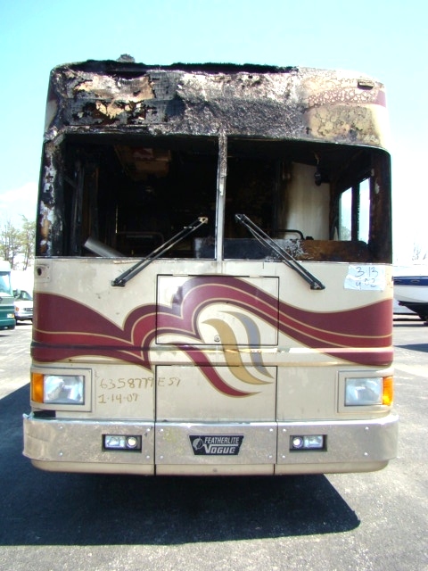 2000 FEATHERLITE VOGUE USED PARTS FOR SALE 45FT 1-SLIDE PARTING OUT  RV Exterior Body Panels 
