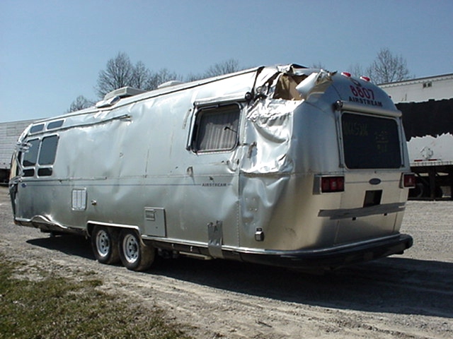 2006 AIRSTREAM CLASSIC 31FT TRAVEL TRAILER PARTING OUT - PARTS  RV Exterior Body Panels 