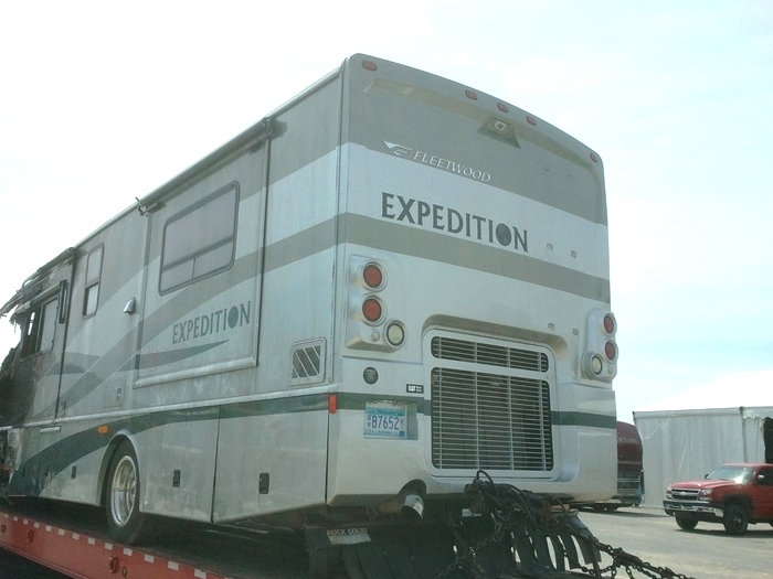 RV PARTS 2004 EXPEDITION FLEETWOOD MOTORHOME CALL VISONE RV  RV Exterior Body Panels 