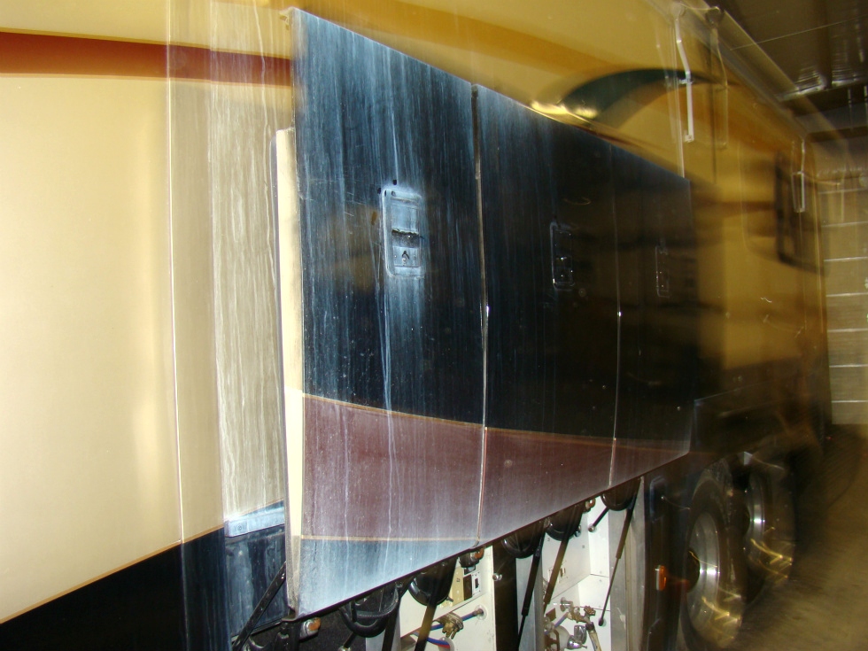 2002 MONACO SIGNATURE PARTS - RV SALVAGE RV Exterior Body Panels 