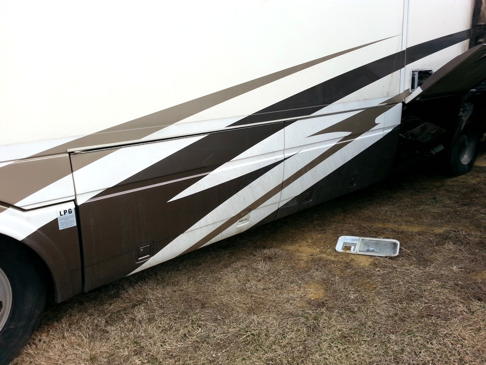 NATIONAL RV PARTS 2002 TRADE WINDS RV Exterior Body Panels 