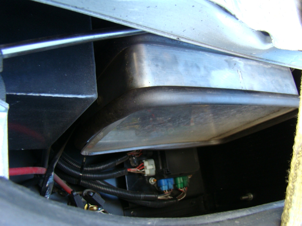 2004 MANDALAY MOTORHOME USED RV PARTS - VISONE RV RV Exterior Body Panels 