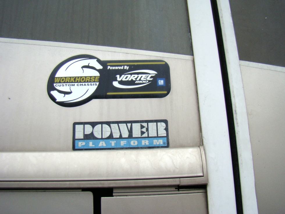2003 FLEETWOOD SOUTHWIND MOTORHOME PARTS  RV Exterior Body Panels 