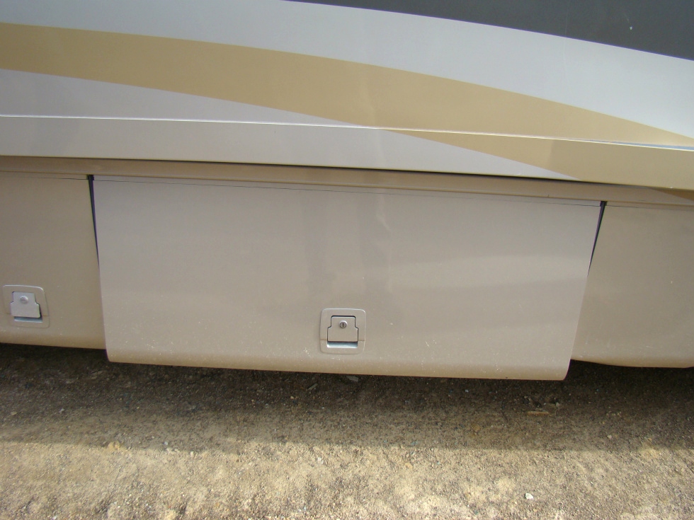 USED RV - MOTORHOME PARTS 2004 NEWMAR MOUNTAIN AIRE  RV Exterior Body Panels 