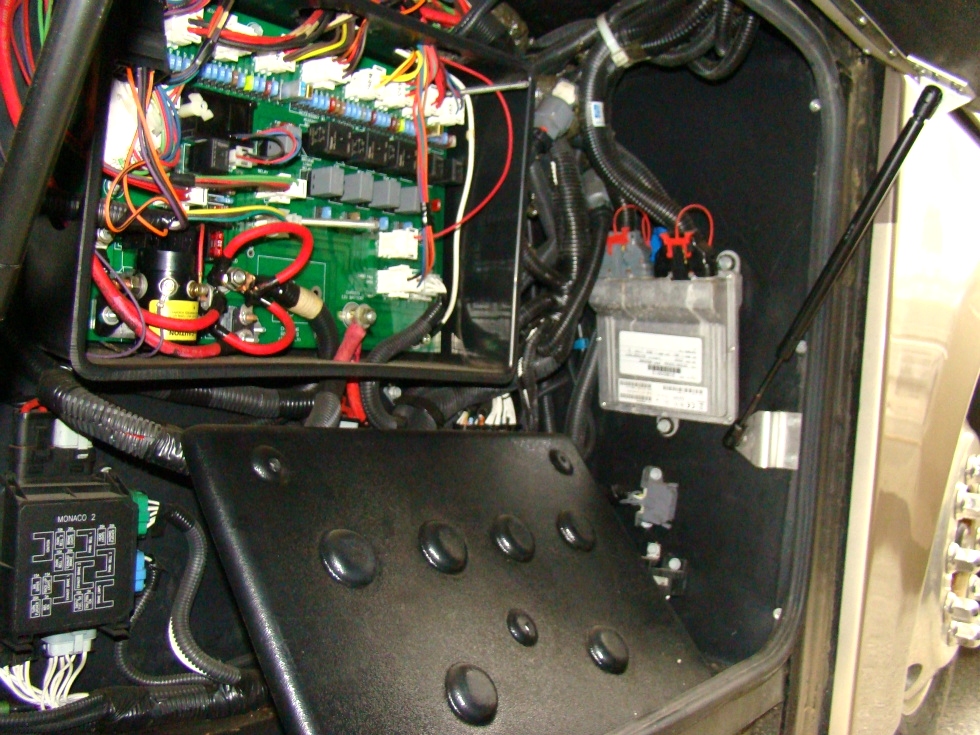 RV SALVAGE PARTS 2004 MONACO DIPLOMAT MOTORHOME PARTS FOR SALE  RV Exterior Body Panels 