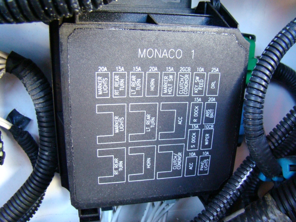 MONACO PARTS DEALER - 2003 MONACO WINDSOR  RV Exterior Body Panels 