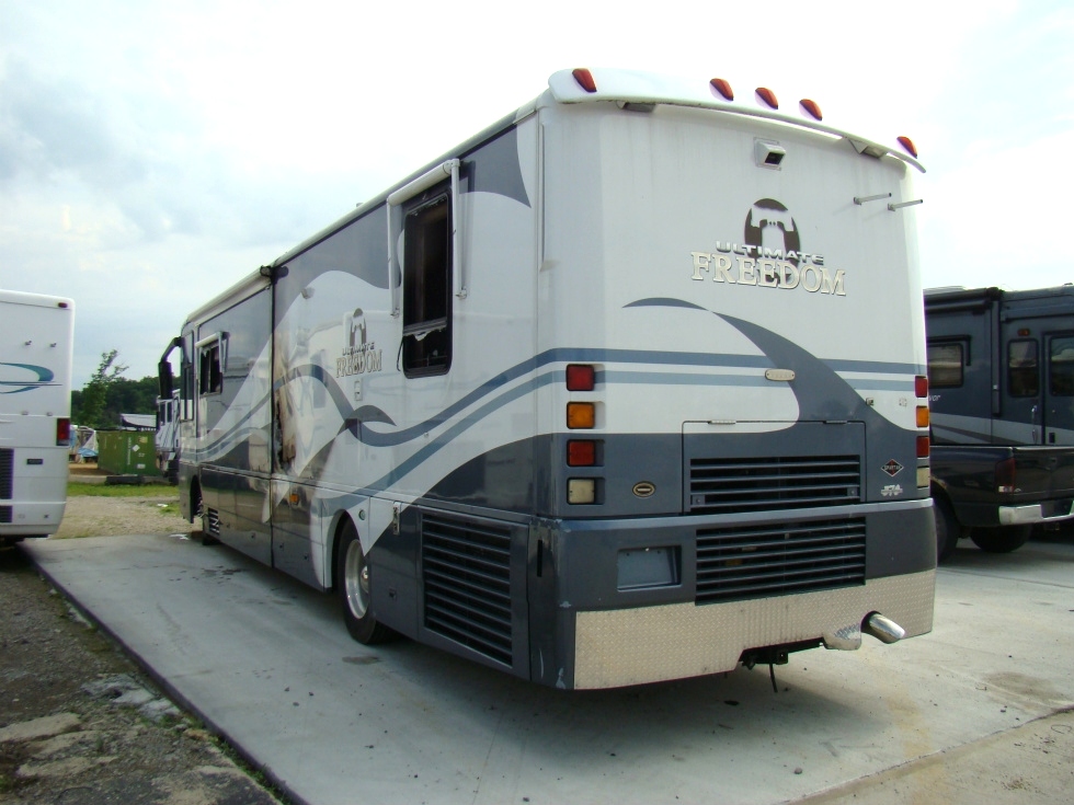 2002 WINNEBAGO ULTIMATE FREEDOM USED PARTS FOR SALE  RV Exterior Body Panels 