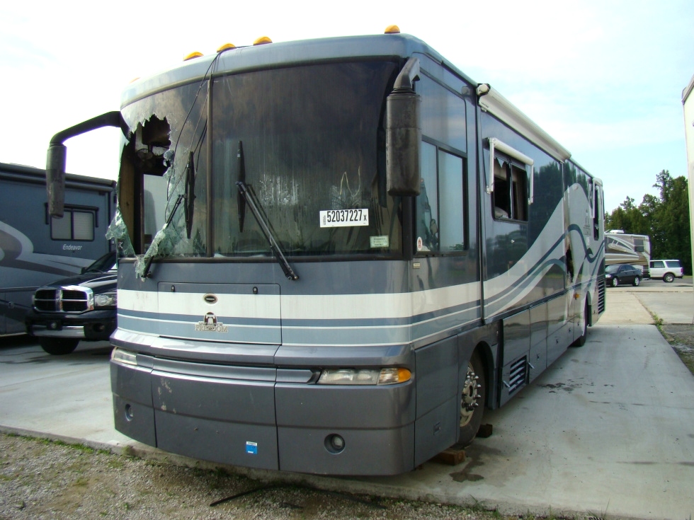 2002 WINNEBAGO ULTIMATE FREEDOM USED PARTS FOR SALE  RV Exterior Body Panels 