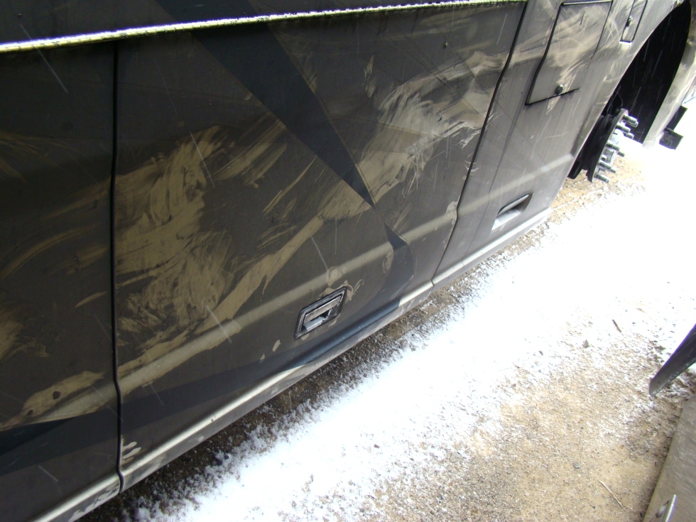2005 COUNTRY COACH MAGNA 630  RV Exterior Body Panels 