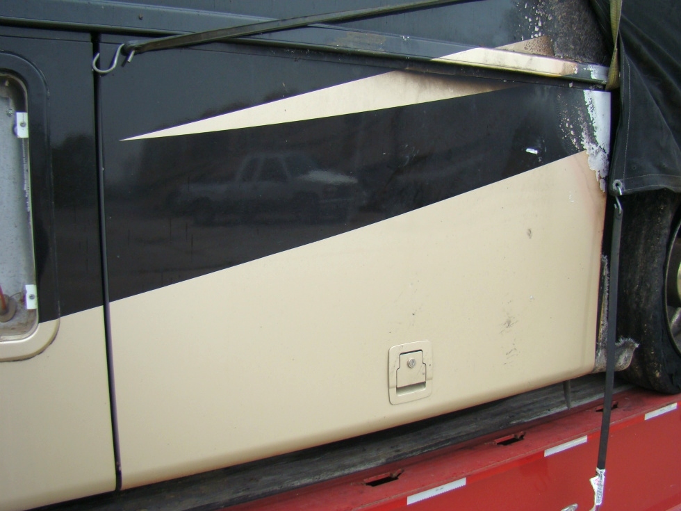 2006 NEWMAR VENTANA PARTS - USED MOTORHOME SALVAGE VISONE RV RV Exterior Body Panels 