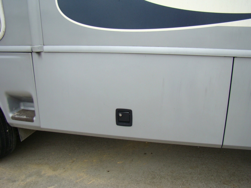 2004 FLEETWOOD FLAIR RV PARTS USED FOR SALE RV Exterior Body Panels 