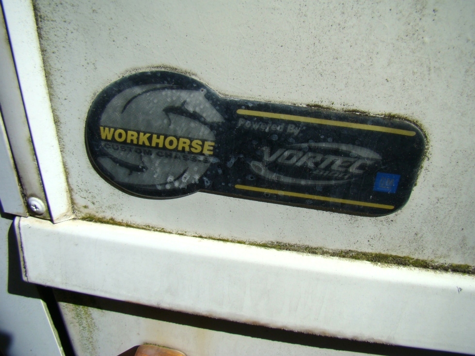 2004 WINNEBAGO SIGHTSEER MOTORHOME PARTS RV Exterior Body Panels 