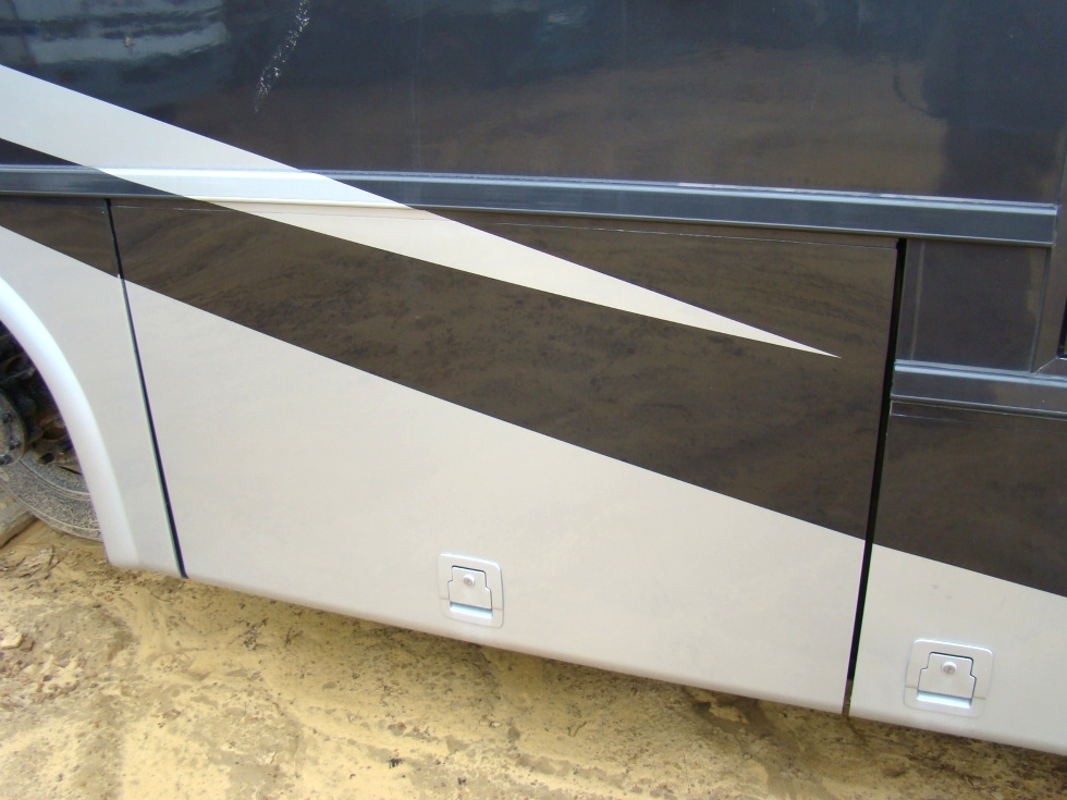 2006 NEWMAR VENTANA PARTS - USED MOTORHOME SALVAGE VISONE RV RV Exterior Body Panels 