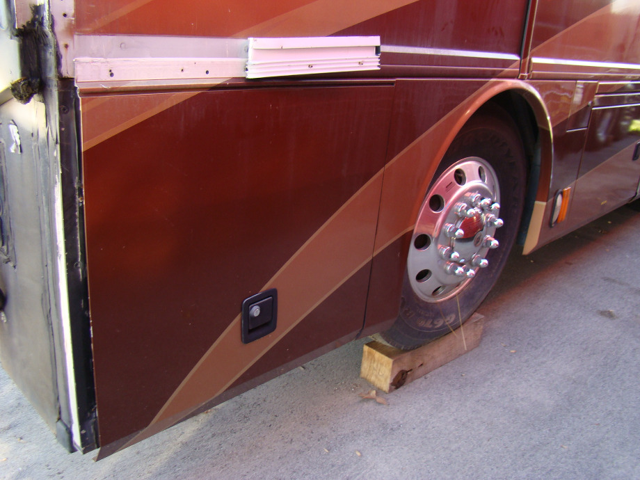 USED 2006 FLEETWOOD REVOLUTION PARTS FOR SALE RV Exterior Body Panels 