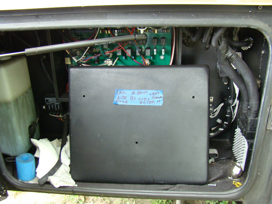2008 HOLIDAY RAMBLER AMBASSADOR PARTS | MONACO MOTORHOME PARTS USED RV Exterior Body Panels 