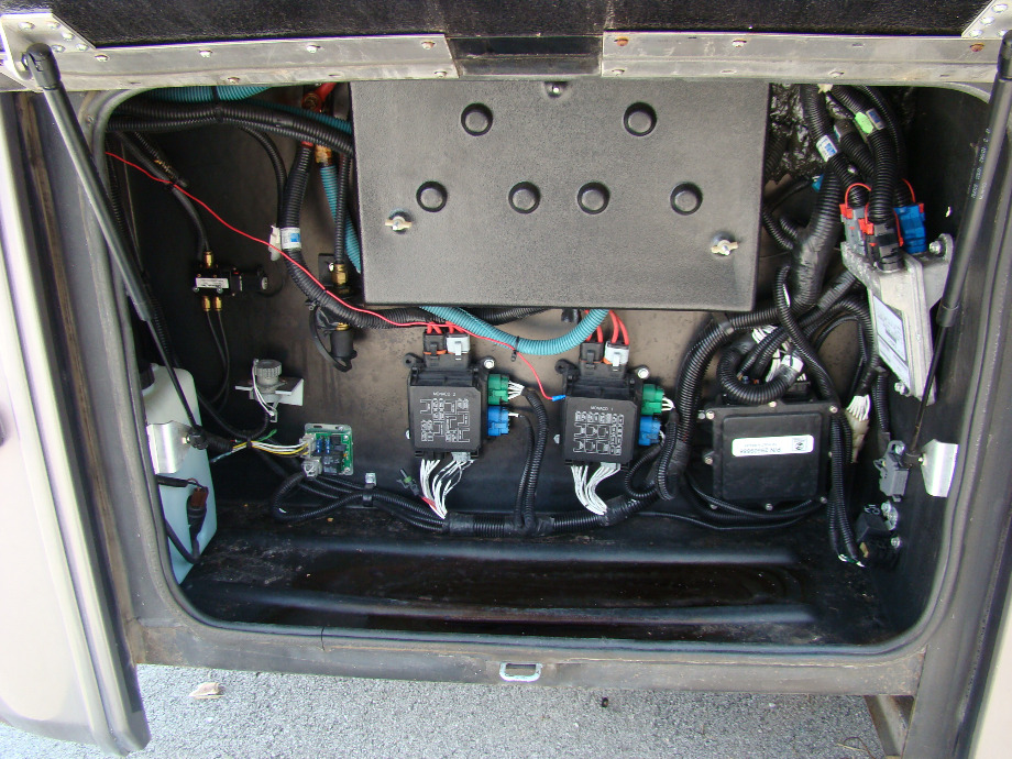 2003 HOLIDAY RAMBLER ENDEAVOR PARTS RV Exterior Body Panels 