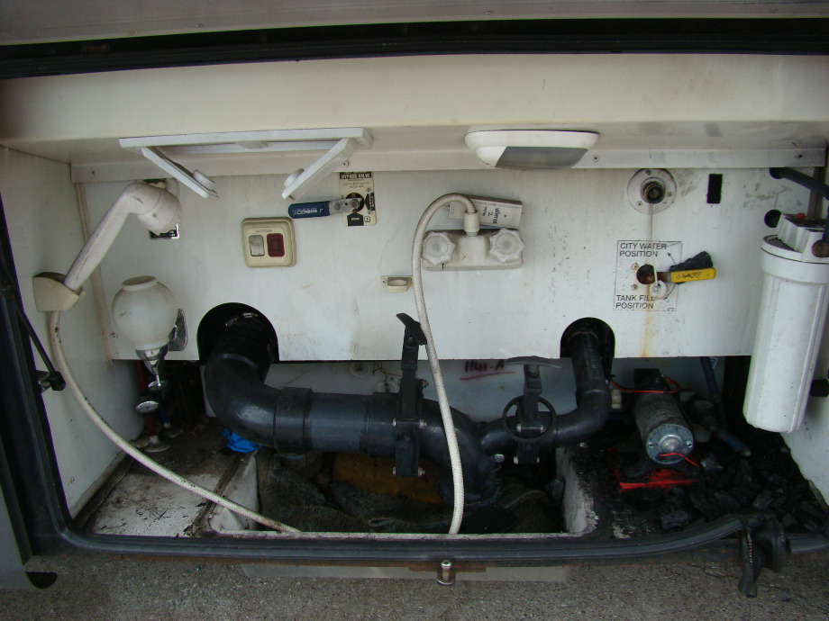 2006 PHAETON MOTORHOME PARTS FOR SALE USED RV SALVAGE RV Exterior Body Panels 