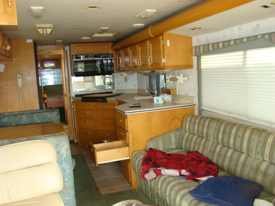 1999 BEAVER SAFARI ZANZIBAR USED RV PARTS FOR SALE RV Exterior Body Panels 