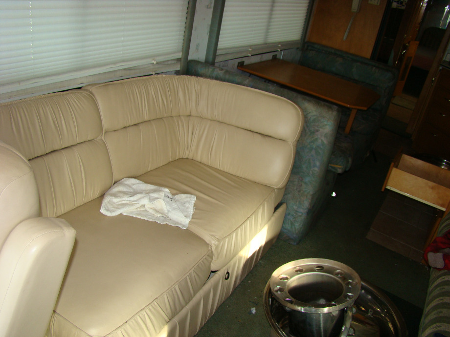 1999 BEAVER SAFARI ZANZIBAR USED RV PARTS FOR SALE RV Exterior Body Panels 