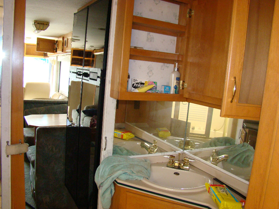 1999 BEAVER SAFARI ZANZIBAR USED RV PARTS FOR SALE RV Exterior Body Panels 