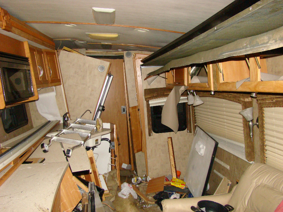 USED 2007 WINNEBAGO TOUR PARTS FOR SALE RV Exterior Body Panels 
