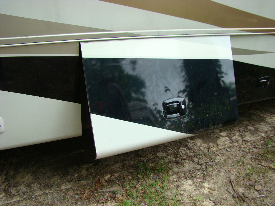 2009 ALLEGRO BAY MOTORHOME PARTS - VISONE RV SALVAGE RV Exterior Body Panels 