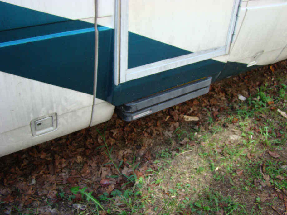2003 NATIONAL SEA BREEZE RV PARTS FOR SALE | VISONE RV SALVAGE RV Exterior Body Panels 