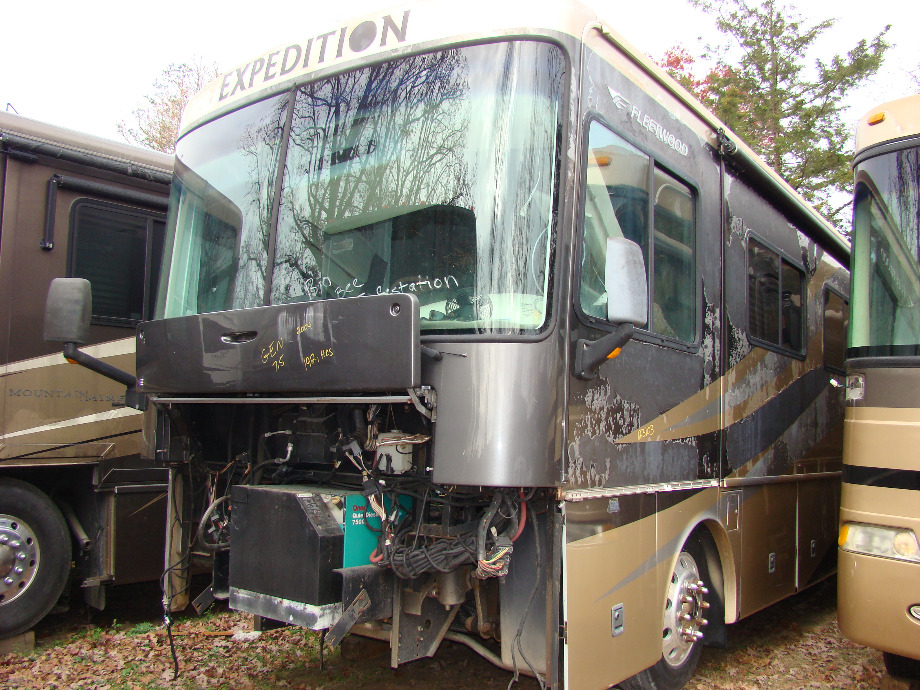 2005 FLEETWOOD EXPEDITION PARTS AND SERVICE DEALER - VISONE RV RV Exterior Body Panels 