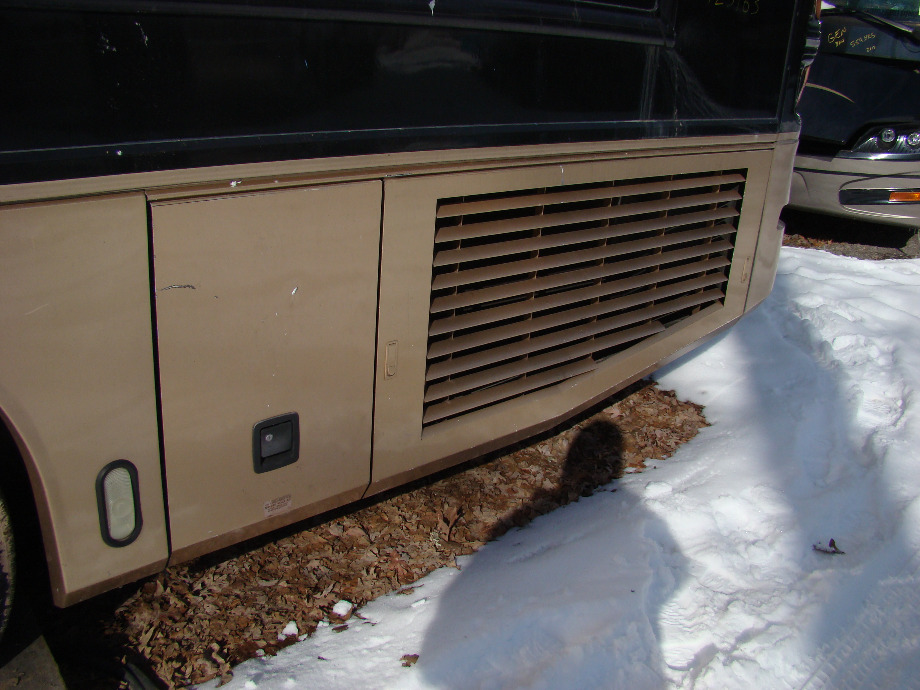 2004 AMERICAN TRADITION PARTS BY FLEETWOOD USED MOTORHOME RV Exterior Body Panels 
