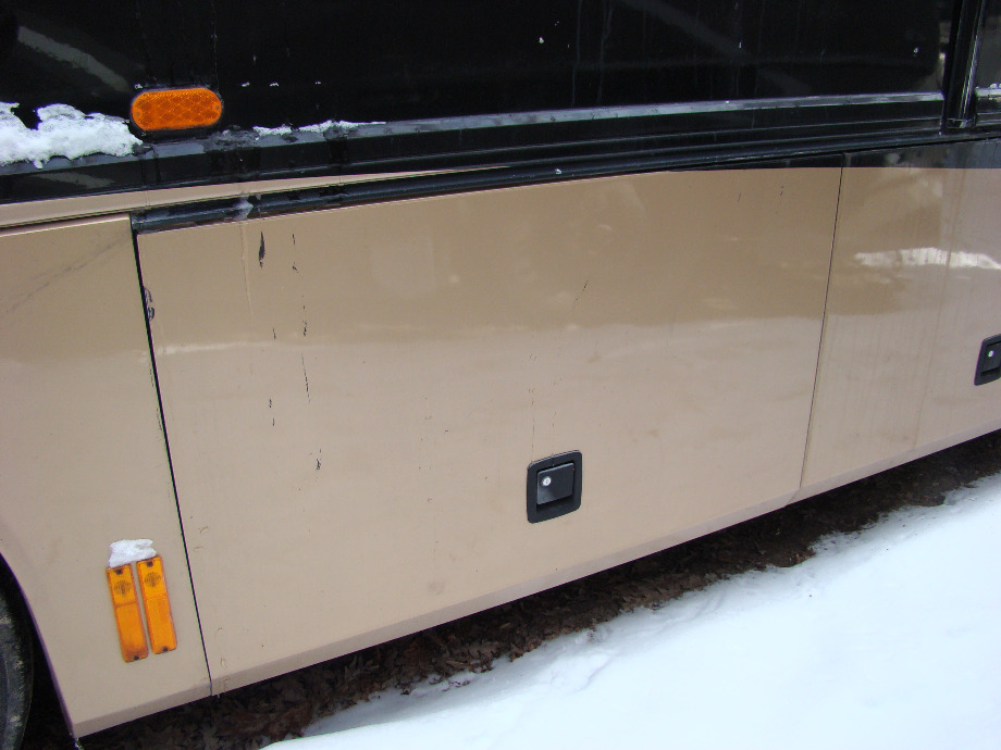 2004 AMERICAN TRADITION PARTS BY FLEETWOOD USED MOTORHOME RV Exterior Body Panels 