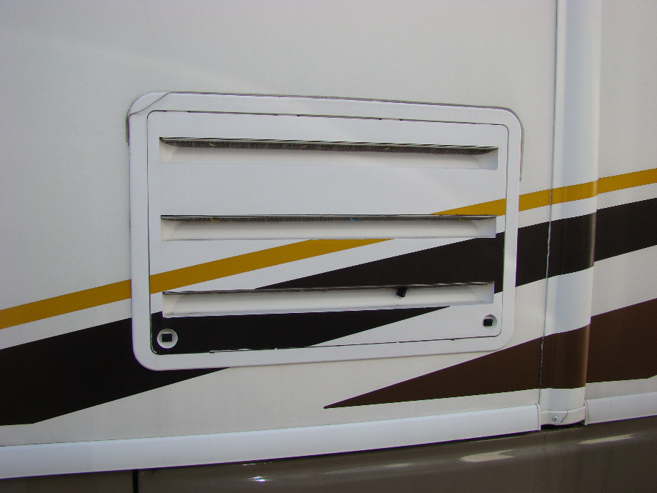 2004 FLEETWOOD BOUNDER MOTORHOME PARTS FOR SALE RV Exterior Body Panels 