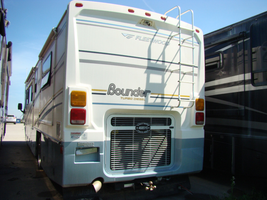 2005 FLEETWOOD BOUNDER MOTORHOME PARTS FOR SALE RV Exterior Body Panels 