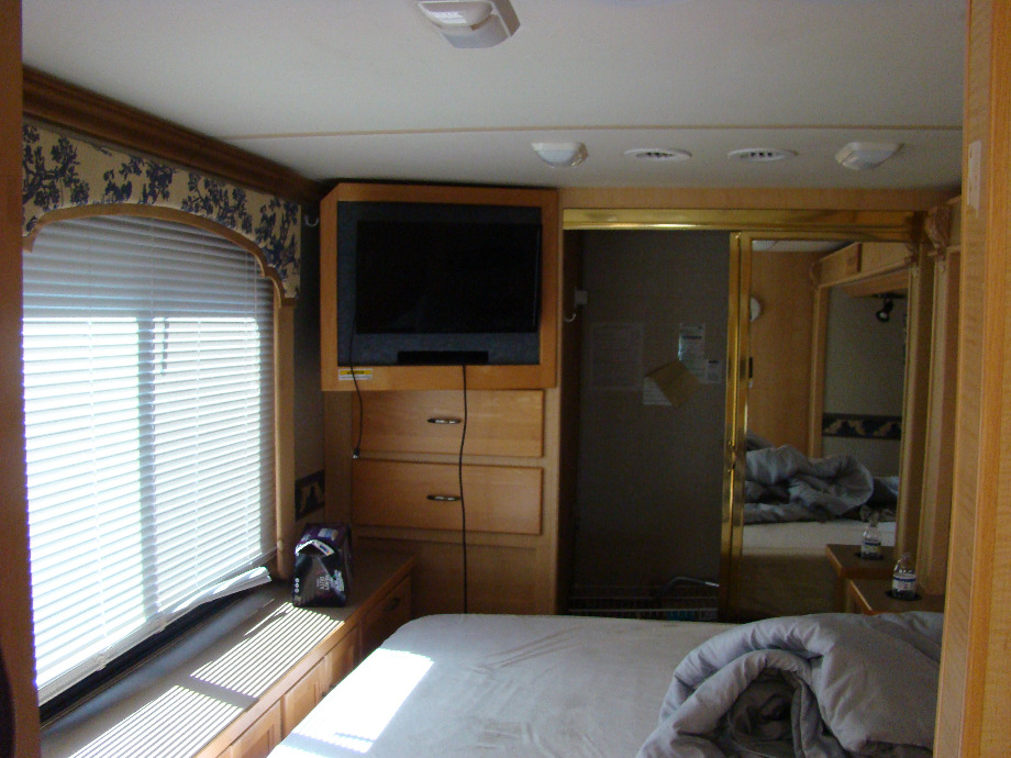 2005 FLEETWOOD BOUNDER MOTORHOME PARTS FOR SALE RV Exterior Body Panels 