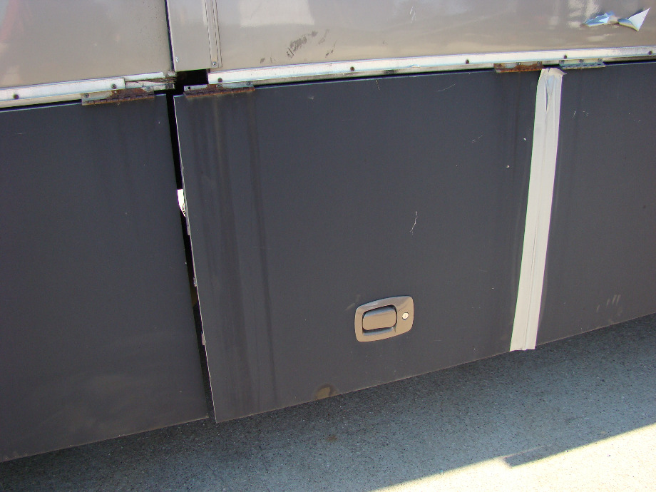 USED 2006 WINNEBAGO TOUR PARTS FOR SALE RV Exterior Body Panels 