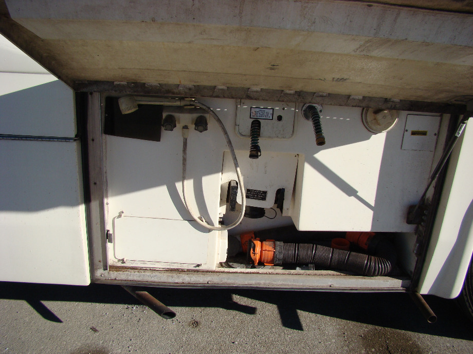 USED 2000 COUNTRY COACH INTRIGUE RV Exterior Body Panels 