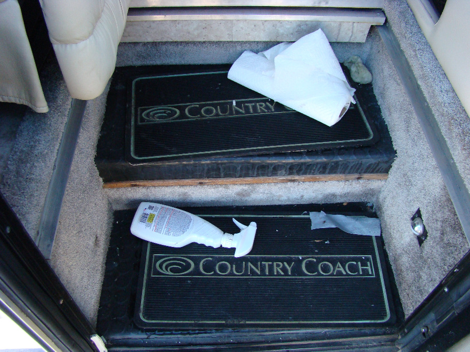 USED 2000 COUNTRY COACH INTRIGUE RV Exterior Body Panels 