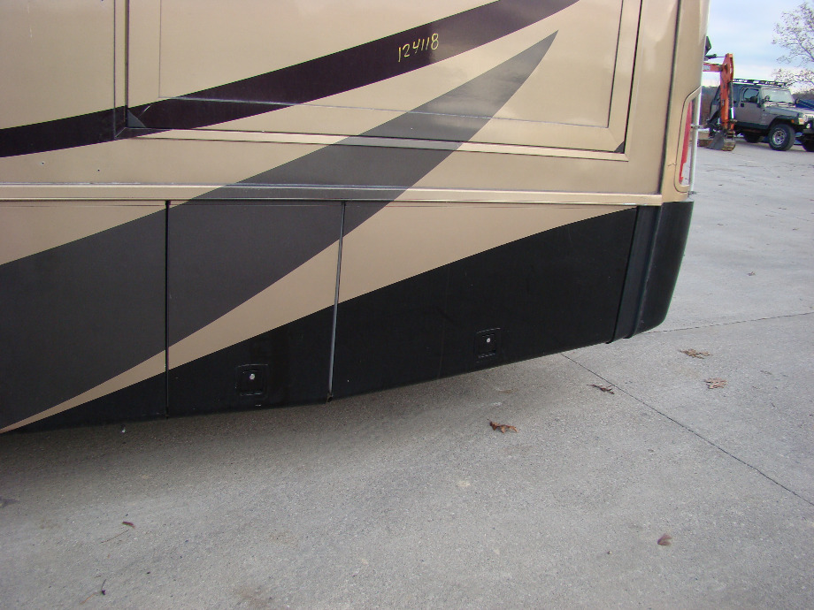 USED RV - MOTORHOME PARTS 2006 NEWMAR MOUNTAIN AIRE RV Exterior Body Panels 