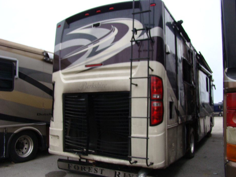 2015 BERKSHIRE USED RV PARTS FOR SALE CALL VISONE RV RV Exterior Body Panels 