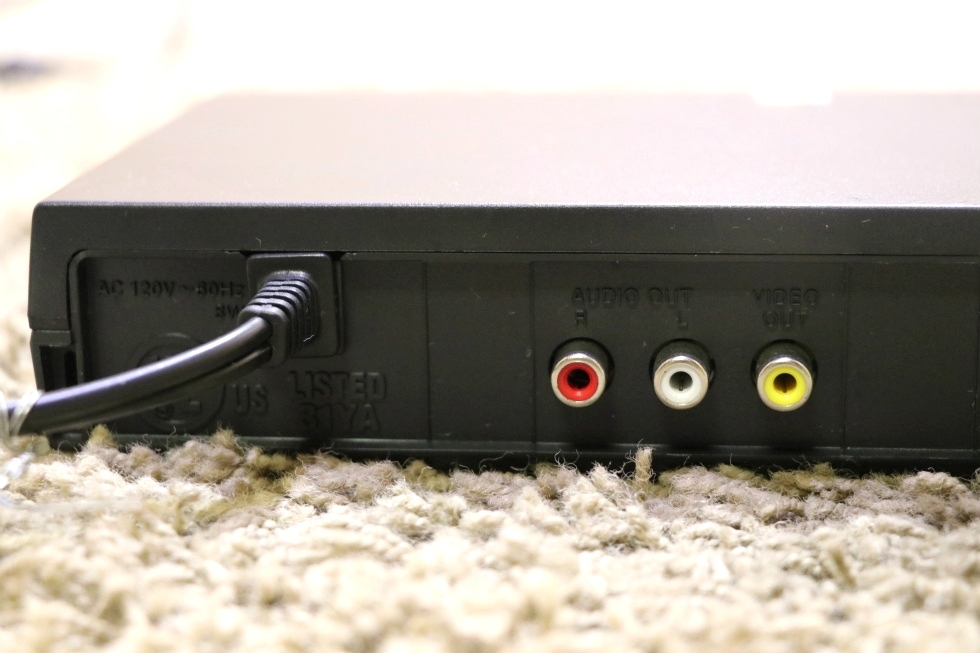 USED RV MAGNAVOX TB100MW9 DTV DIGITAL TO ANALOG CONVERTER FOR SALE RV Electronics 