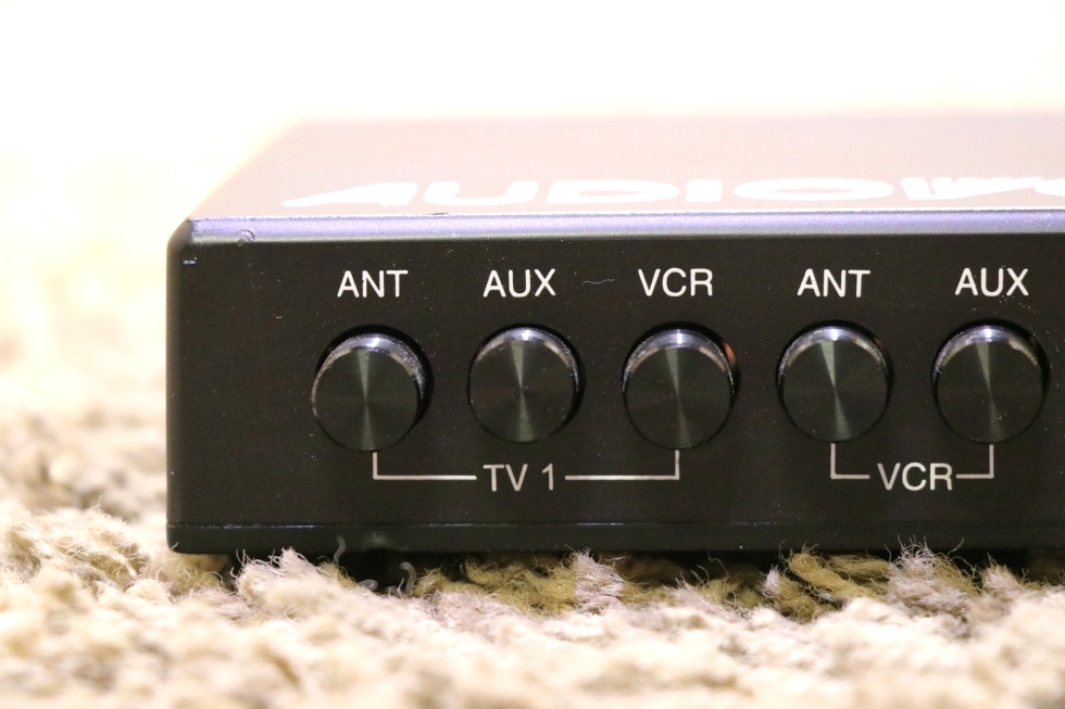 USED RV AVCC-100 AUDIOVOX TV SWITCH BOX MOTORHOME PARTS FOR SALE RV Electronics 