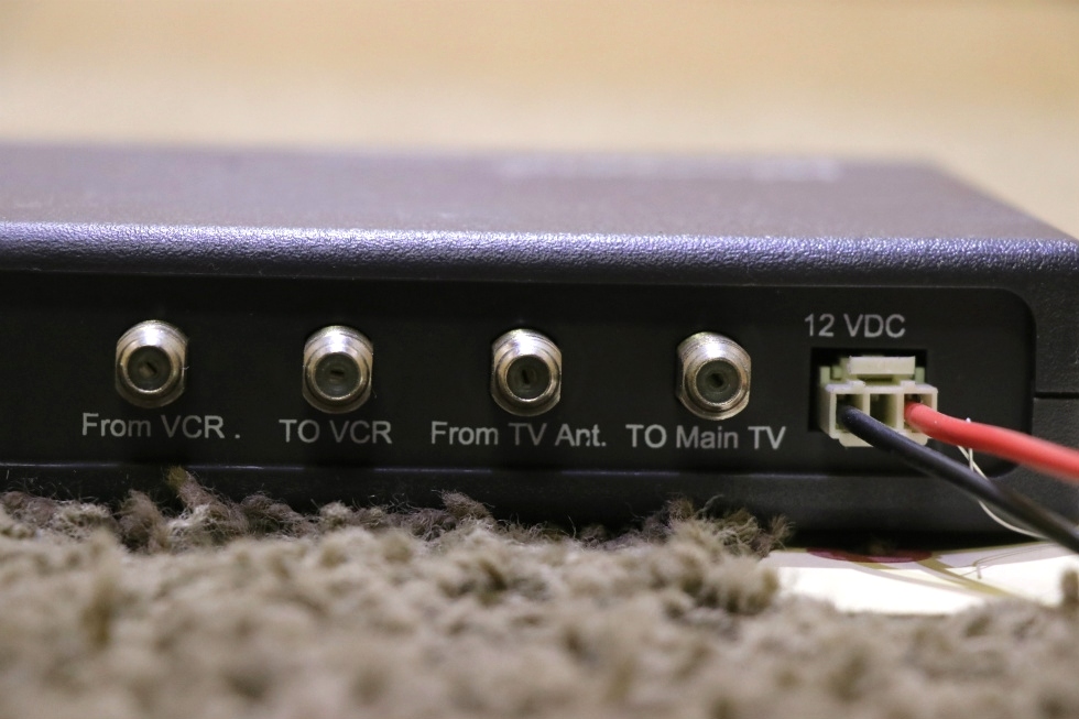 RV Electronics USED RV VS0503/5312 WINEGARD ENTERTAINMENT SELECT TV