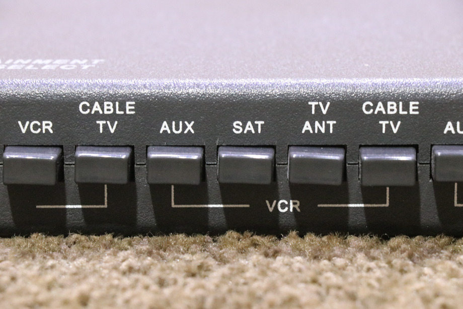 USED VS-0503/5312 WINEGARD ENTERTAINMENT SELECT AMPLIFIED RV PARTS FOR SALE RV Electronics 
