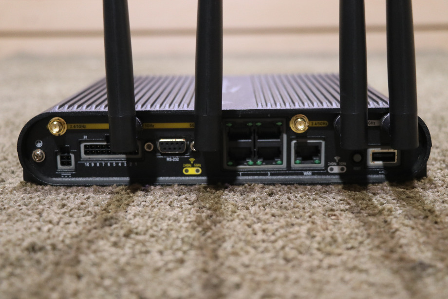 USED CRADLEPOINT IBR1700-600M MOBILE WIRELESS ROUTER MOTORHOME PARTS FOR SALE RV Electronics 