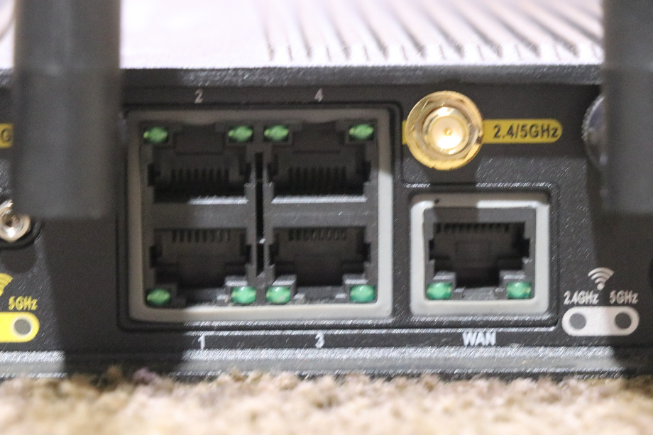 USED CRADLEPOINT IBR1700-600M MOBILE WIRELESS ROUTER MOTORHOME PARTS FOR SALE RV Electronics 
