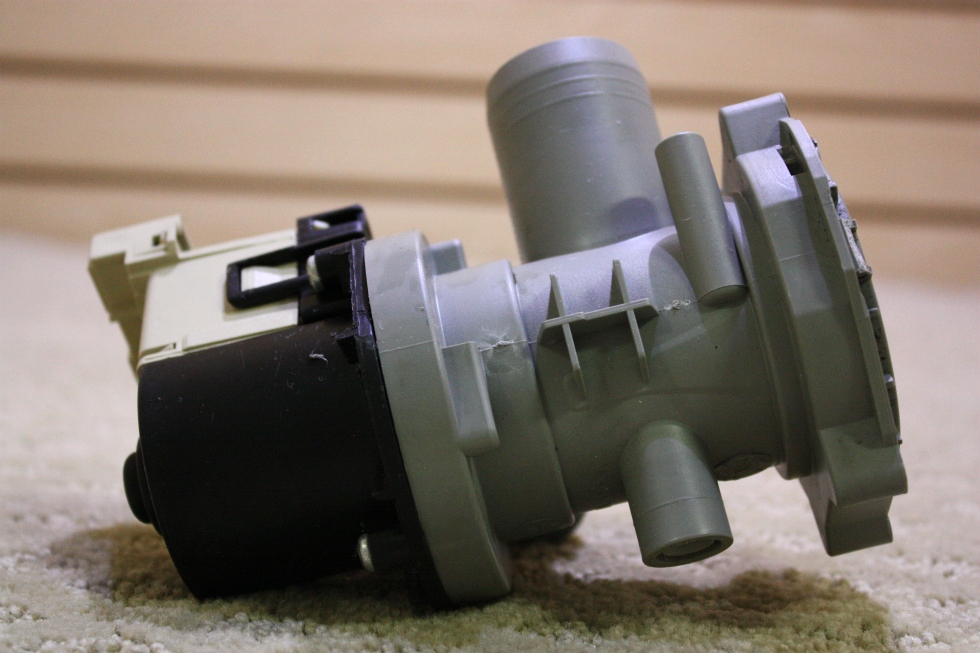 RV Appliances USED SPLENDIDE 2000S WATER PUMP FOR SALE RV Washer Dryer