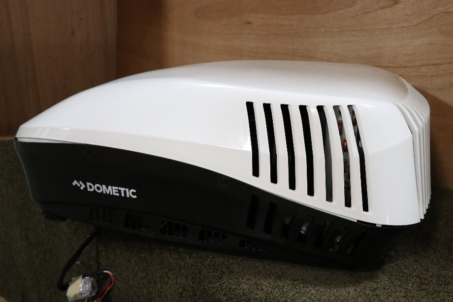 HEAT PUMP DOMETIC BLIZZARD NXT RV 15,000 BTU AIR CONDITIONER FOR SALE RV Appliances 