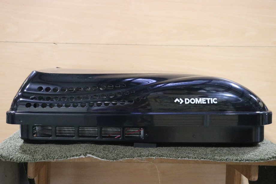 DOMETIC PENGUIN II 13.5K BTU AIR CONDITIONER 640315CXX1J0 FOR SALE RV Appliances 