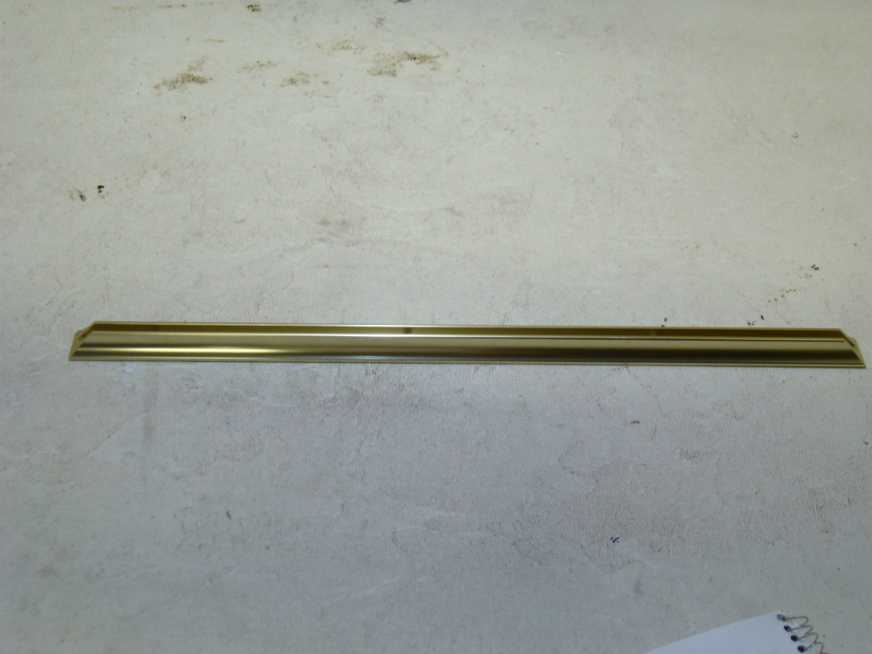 NEW GOLD MOLDING 19
