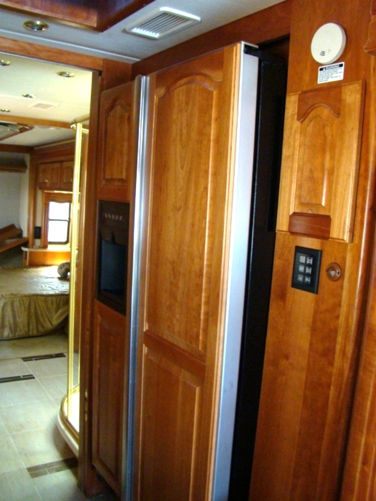 MOTORHOME INTERIOR PACKAGE FOR SALE 2007 COUNTRY COACH MAGNA 630 RV Interiors 